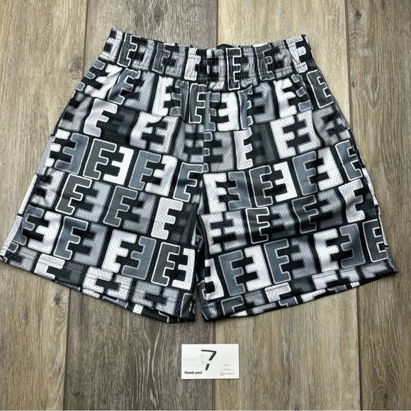 Eric Emanuel Shorts grey